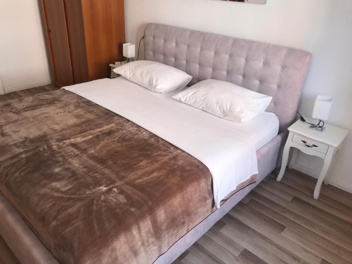 City Core Apartment Сплит Екстериор снимка