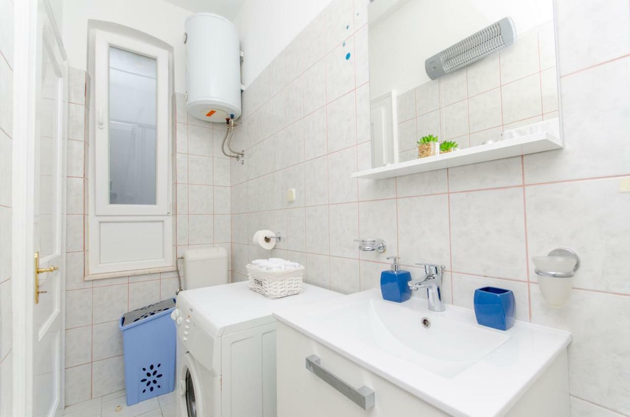City Core Apartment Сплит Екстериор снимка