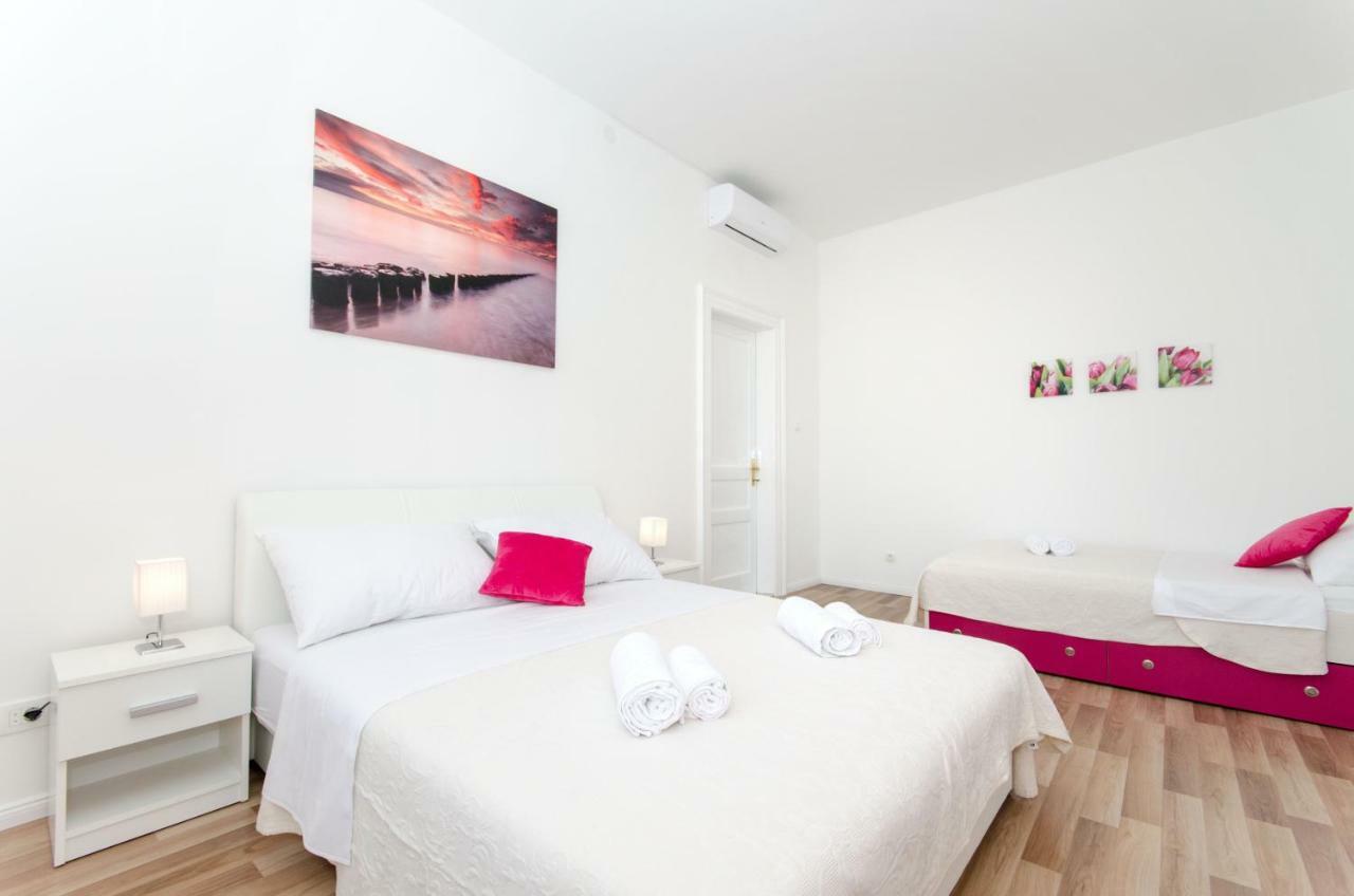 City Core Apartment Сплит Екстериор снимка