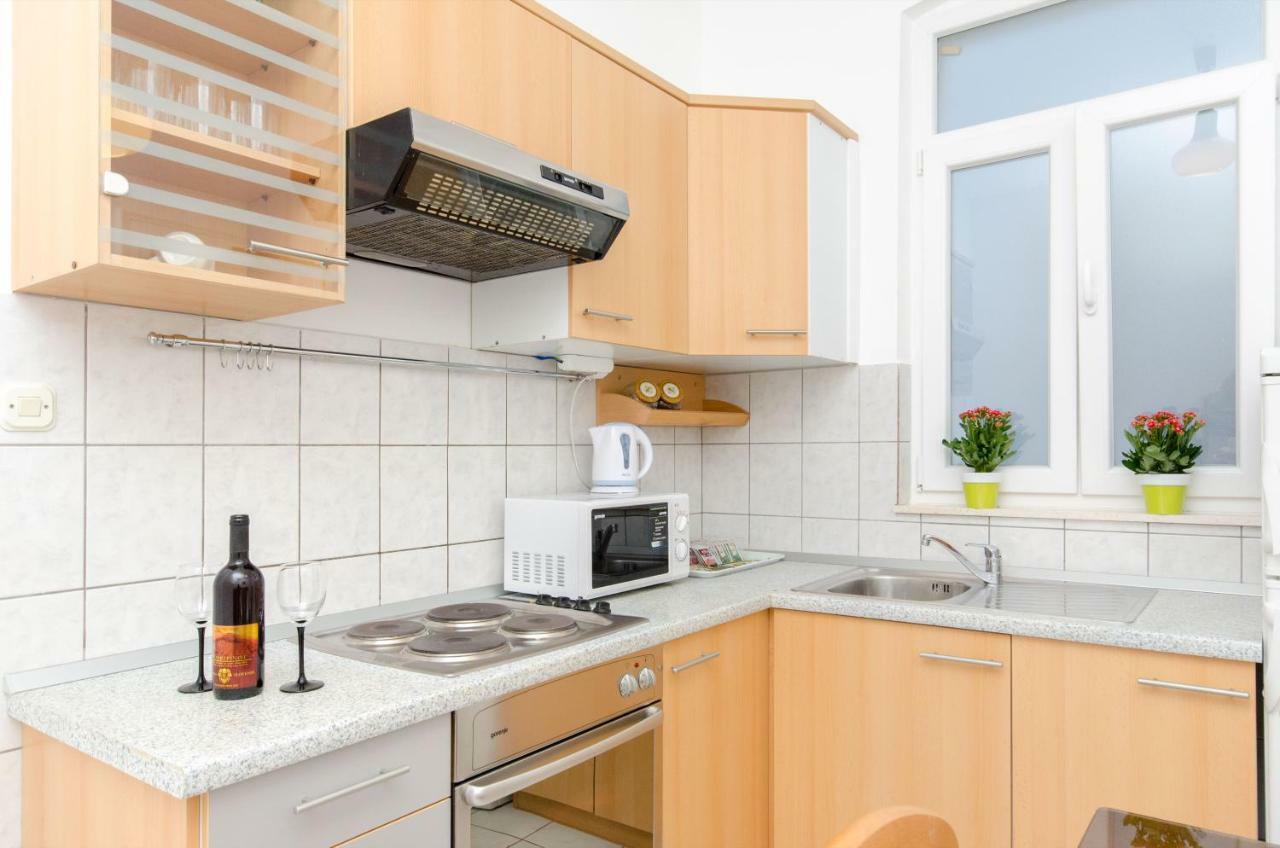 City Core Apartment Сплит Екстериор снимка